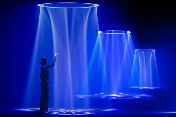 Световая инсталляция Making the Invisible Visible от Google и Лаклана Турчана