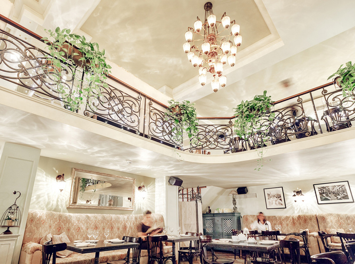 Фото №11 - Париж в Москве: 6 ресторанов, где подают лучшие французские десерты