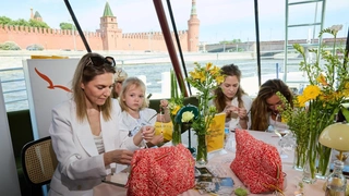 Звездный круиз Woman.ru по Москве-реке на лайнере