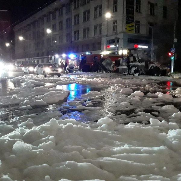 На месте событий после тушения. | Источник: Роман Дрякин / @govorisaratov