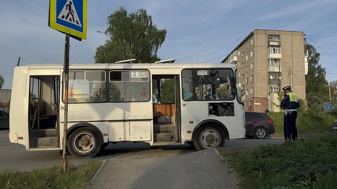 В автобусе было 15 пассажиров | Источник: Госавтоинспекция Свердловской области
