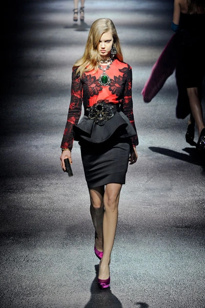 Ulyana Sergeenko Couture | Источник: Imaxrtee