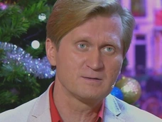 Звезда «Уральских пельменей» Андрей Рожков отдает всю зарплату жене