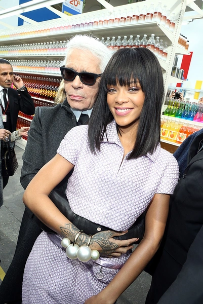 Рианна (Rihanna), Chanel, Карл Лагерфельд (Karl Lagerfeld) | Источник: Getty Images