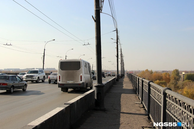 На маршрут № 99 уже долго не могут найти перевозчика | Источник: Ирина Акишева / NGS55.RU
