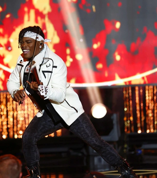 Знаменитый виолончелист обвиняет Уилла Смита в сексуальных домогательствах: что говорится в судебном иске | marieclaire.kz