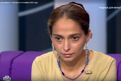 Officials launch process to issue passport to mother after 28 years