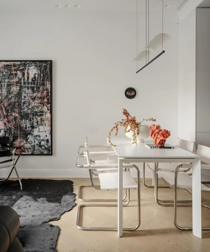 Металл, стеклоблоки и искусство: квартира 35 м² под сдачу в Москве