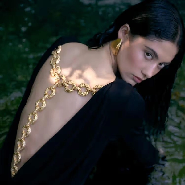Идеальный летний минимализм — у Cult Gaia, pre-fall 2025. Хотим все 18 образов! | marieclaire.kz