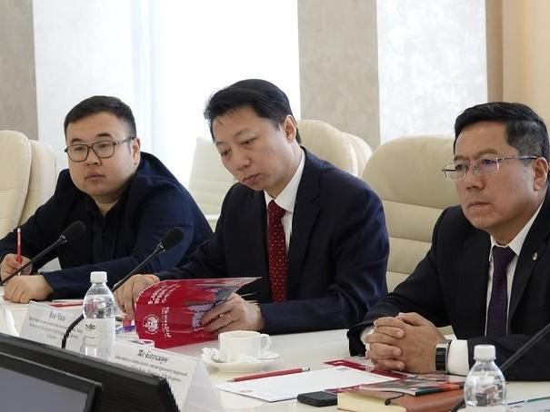 Китайцы готовы построить аналог Москва-сити на берегу Казанки. Рассказываем, что известно о корпорации