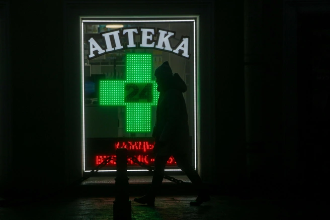 «Наше вам с кисточкой». Почему из аптек исчезли антисептические «фломастеры» | Источник: Сергей Коньков / FONTANKA.RU