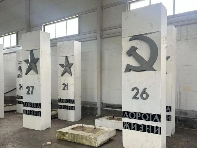 Так выглядят столбы в мастерской | Источник: вице-губернатор Ленобласти по культуре Владимир Цой