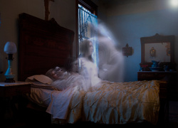 Сочельник: страшные истории о привидениях