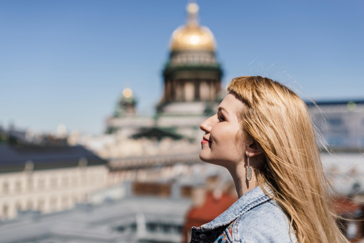 Москва vs Санкт-Петербург: 5 женских имен, которые обожают в российских столицах