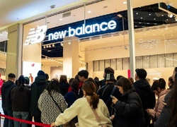 New Balance Қазақстанда ірі флагманын ашты: МЕГА Алматыда не сатып алуға болады