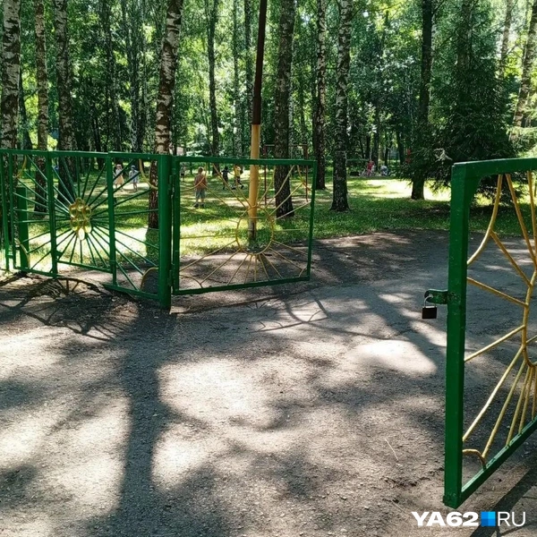 Ворота детского сада открыты | Источник: предоставлено родителями ребенка