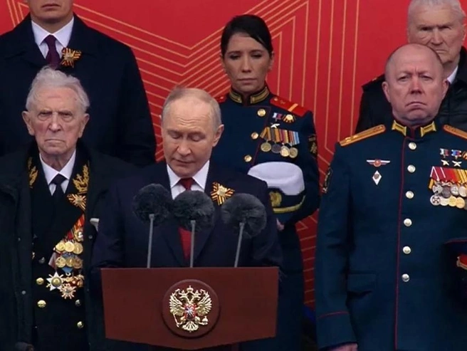 9 мая 2026 года полковник Рыжов находился рядом с президентом на Параде на Красной площади. | Источник: vod-str.ru