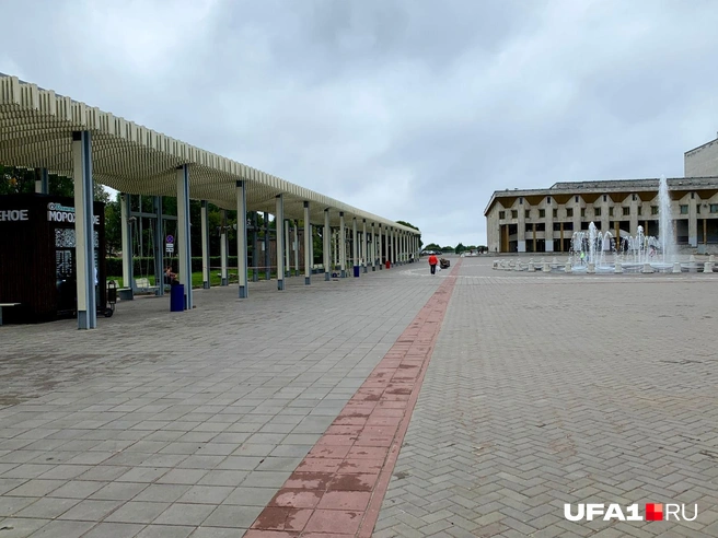 Площадь перед администрацией Череповца
