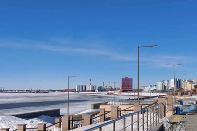 В Нижневартовске на Оби человек провалился под лед