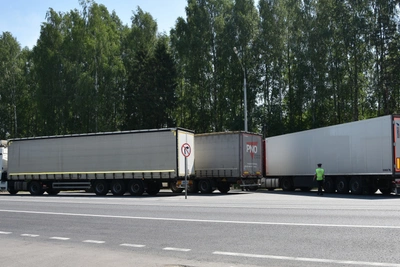 В Костроме из-за жары ввели ограничения для большегрузов