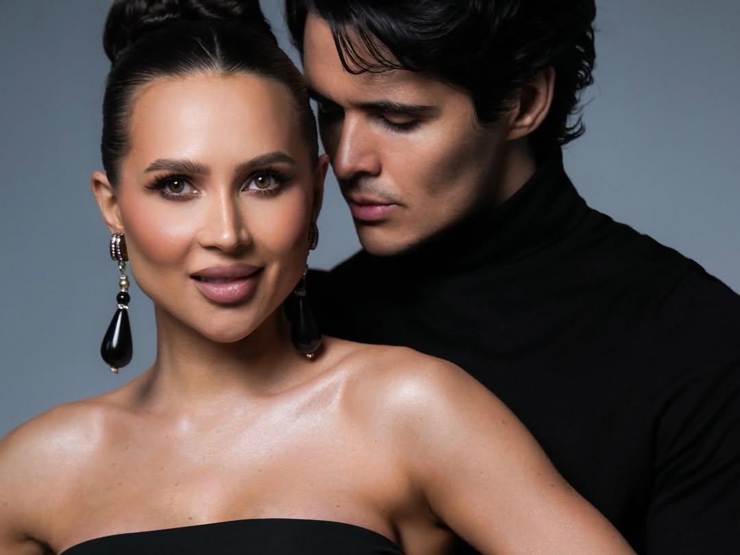 «Главный подарок года»: жених Лерчек из Тольятти показал домашние фото с беременной Валерией