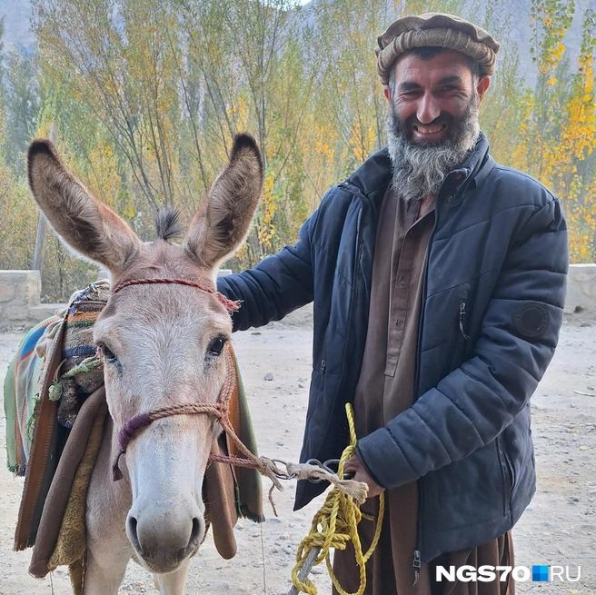 Афганец со своим ослом | Источник: Егор Ковальчук