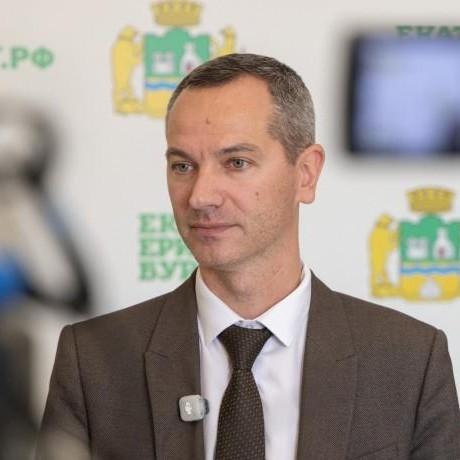 <p>Николай Вахлов</p>