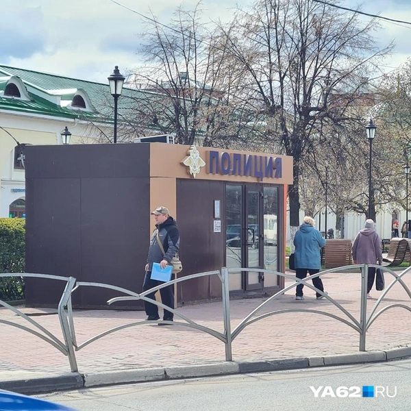 Пункт полиции находится в непосредственной близости от самой оживленной в выходные и праздники улицы | Источник: Светлана Коновалова / YA62.RU