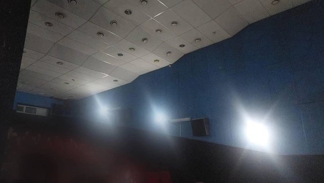 На фото тот самый кинотеатр | Источник: ГСУ СК России по Красноярскому краю и Республике Хакасия / Telegram