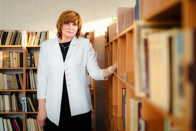 ‘They Called Us Service Staff’: Teacher with 43 Years Explains Why Educators Leave