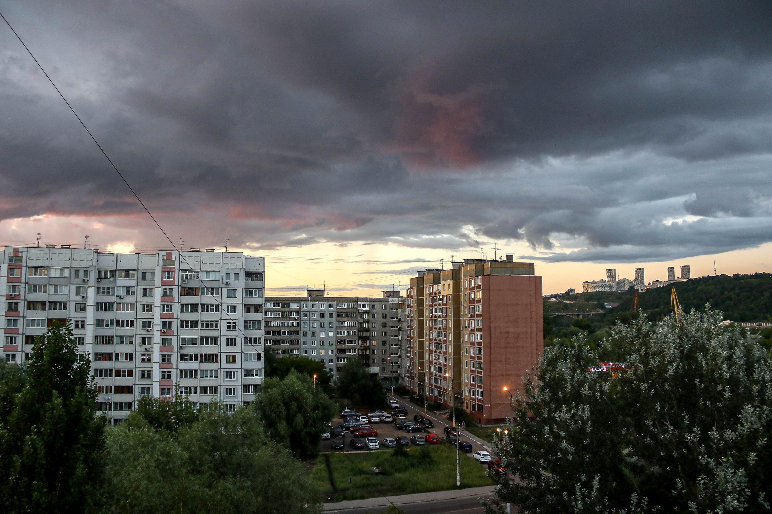 Сильный ветер и ливни накроют Нижегородскую область в ближайшие часы