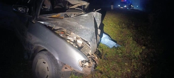 Передняя часть ВАЗа искорежена | Источник: очевидцы аварии