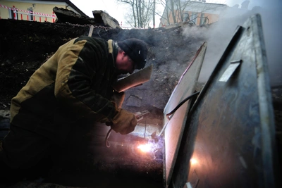 Уральские зарплаты рабочих: сравнение регионов