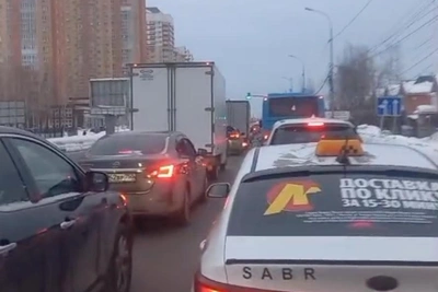 Авария на Шереметьевском шоссе парализовала движение к аэропорту