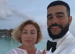 «Нареченная вами Валиде»: мама Тимати ответила тем, кто захейтил ее за присутствие на родах Вали и перерезание пуповины