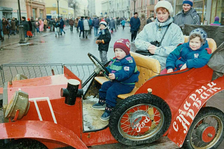 К барьеру! Три жены, пятеро детей и много скандалов Владимира Соловьева