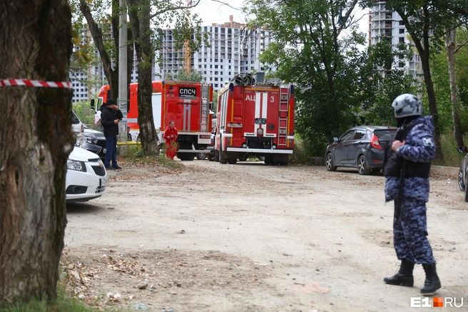 31 августа дроны атаковали три жилых дома и логоцентр в Екатеринбурге | Источник: читатель E1.RU