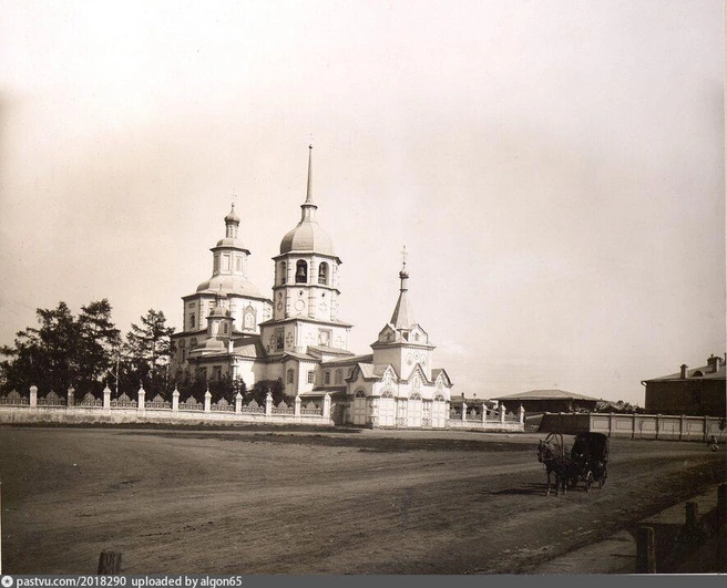 Тихвинская церковь в 1904 году | Источник: Булатов И.В / pastvu.com