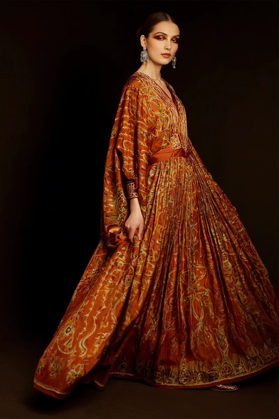 российские бренды, российские бренды одежды, какие российские бренды, одежда Россия | Источник: theDay/higgsfield