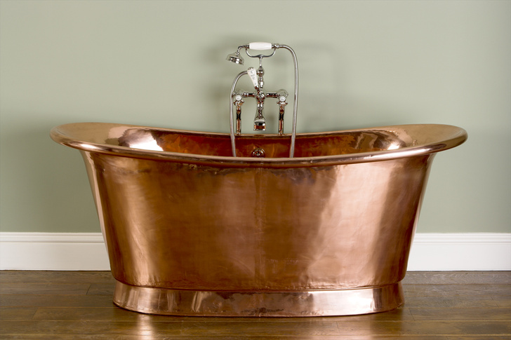 Ванна The Copper Bateau сделана вручную из меди, Catchpole & Rye, салоны The English House Rosbri.