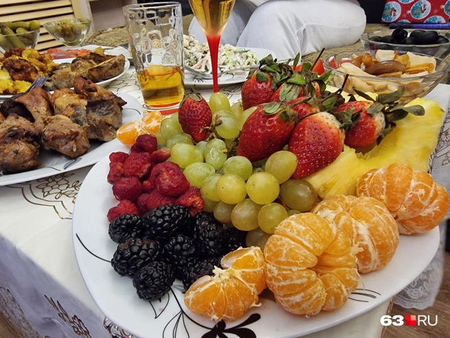 Фрукты могут стать хорошей альтернативой привычным десертам | Источник: Роман Данилкин / 63.RU