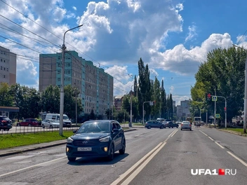 Разметка стала четче, а дом всё того же цвета | Источник: Булат Салихов / UFA1.RU
