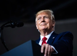 Дональд Трамп отменил поездку в Данию