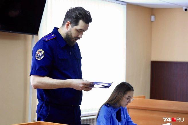 Следователь СК просил отправить фигуранта в СИЗО  | Источник: Михаил Шилкин 