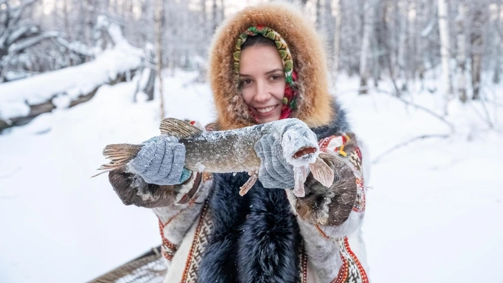 Ночевка на стойбище, селфи с мамонтами и езда на собачьих упряжках: почему стоит выбрать Югру для зимних путешествий