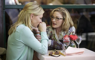 7 признаков, что вы — вечный «спасатель»: психолог рассказала, в чем опасность этой роли