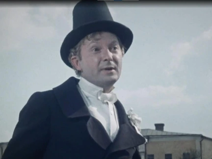 Цилиндр Вицина, старинный самовар и нетронутые двери: как сейчас выглядит дом из фильма «Женитьба Бальзаминова»