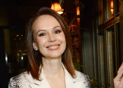 «Седина, носогубные складки, темные круги под глазами»: Безрукова о съемках в скандальной драме «Эскортница»