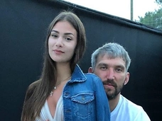 Александр Овечкин и Настасья Шубская ждут второго ребенка