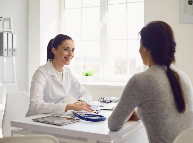 «Почему врачи ходят в белых халатах», и еще 5 необычных фактов о профессиях, которые вы никогда не слышали